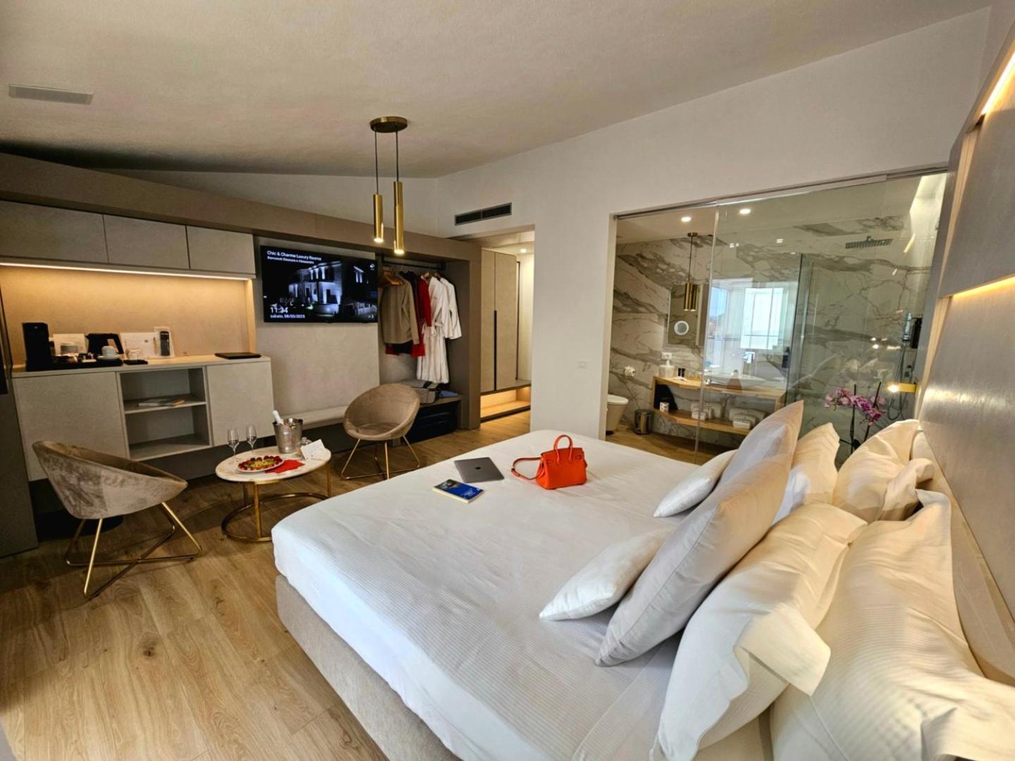 Chic & Charme Luxury Rooms Όλμπια Εξωτερικό φωτογραφία