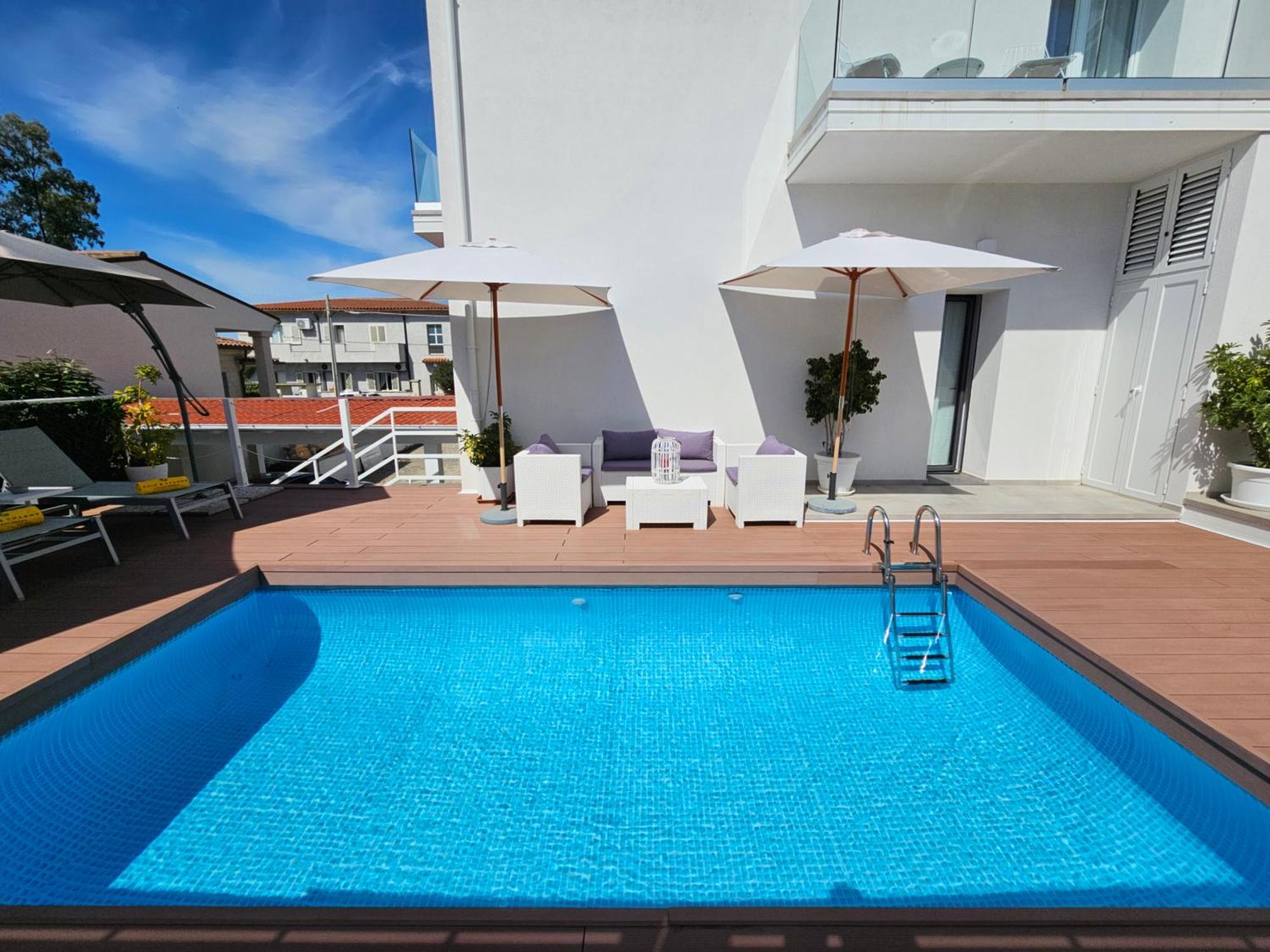Chic & Charme Luxury Rooms Όλμπια Εξωτερικό φωτογραφία
